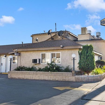 Holly Park Motel Near Lax Lennox المظهر الخارجي الصورة