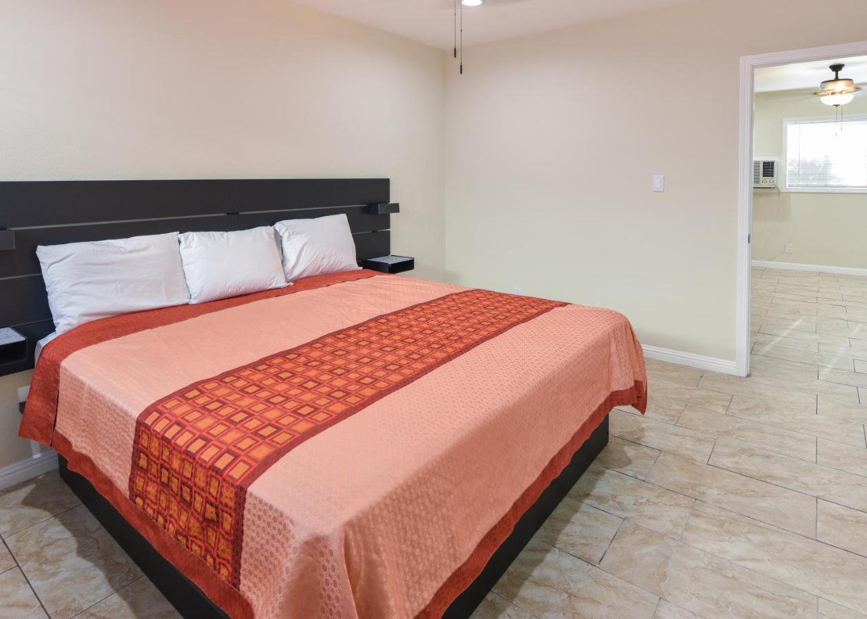 Holly Park Motel Near Lax Lennox المظهر الخارجي الصورة